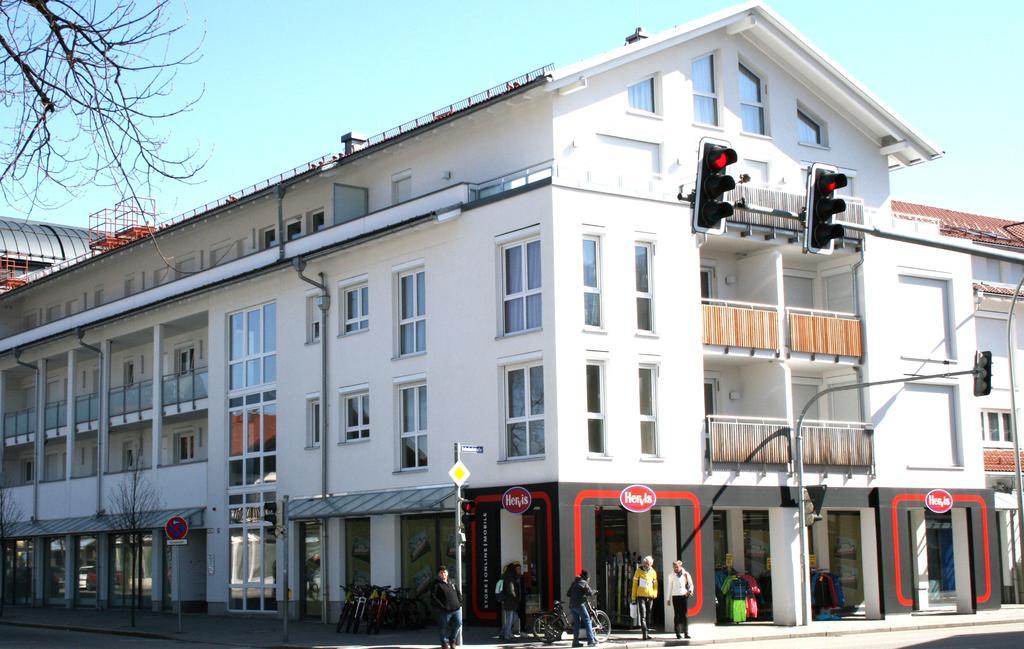 阿尔卑斯专属家庭公寓 加爾米施-帕滕基興 外观 照片